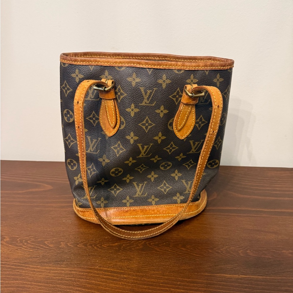Louis Vuitton Tan Leather Interior Label with Brass Zipper Detail
